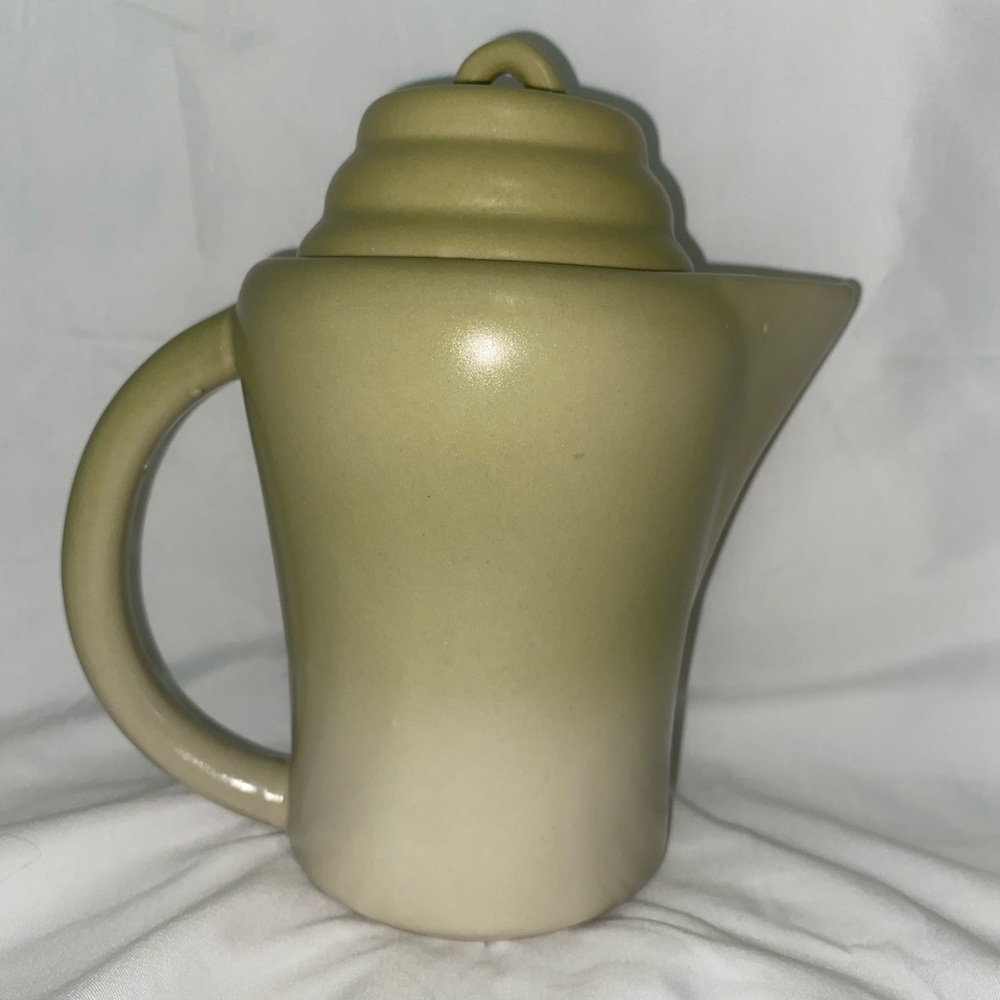 Design Studio Teapot